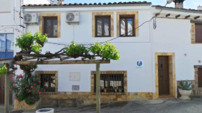 Vivienda rural fuente de los gusarapos